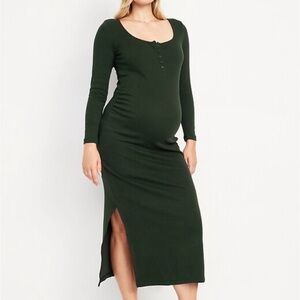 Old Navy Long Sleeve Scoop-Neck Midi Dress in Forest Green